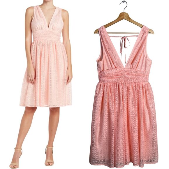 Area Lace Eyelet V-Neck Fit & Flare Dress Women's Small Pink Cocktail Party NWT - Picture 1 of 14